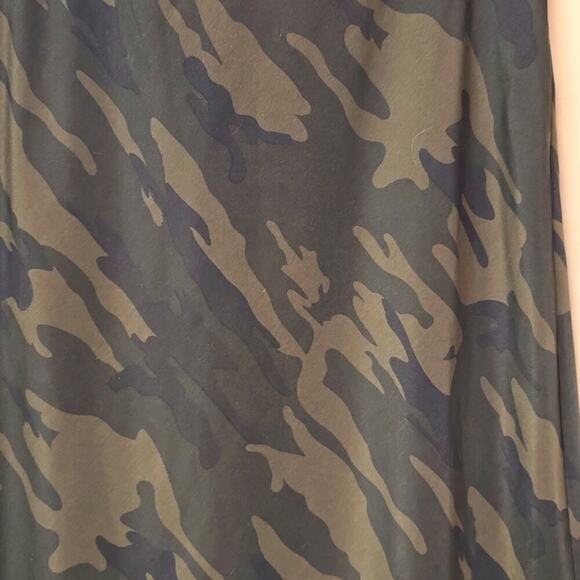 NWT Sanctuary Camo Skirt MEDIUM - Picture 2 of 3